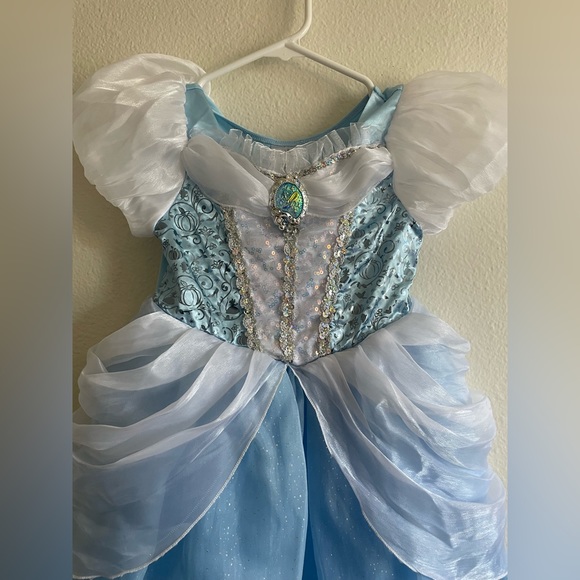 Disney Princess Cinderella dress costume - Size 4 - Picture 3 of 5